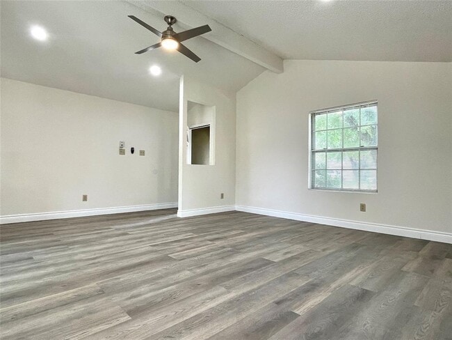 Building Photo - 1729 Cricket Hollow Dr