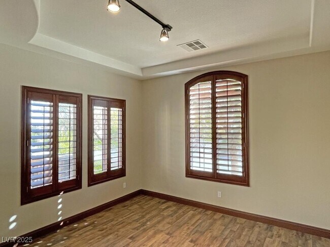 Building Photo - 12048 La Palmera Ave