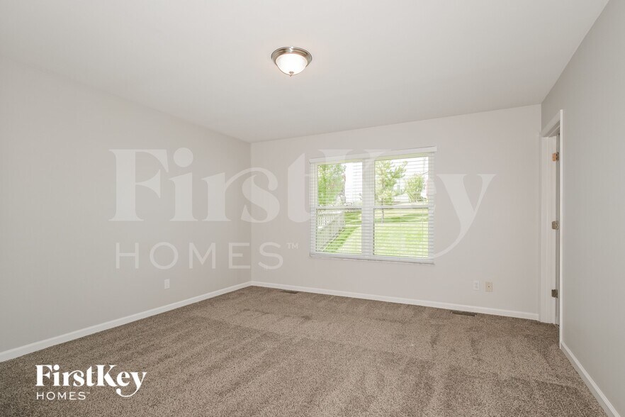 Building Photo - 3891 Cambridge Crossing Dr