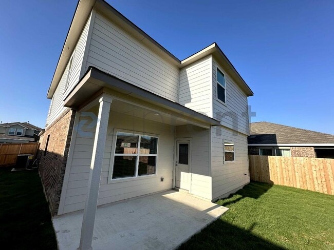 Building Photo - 303 Milliner Lp