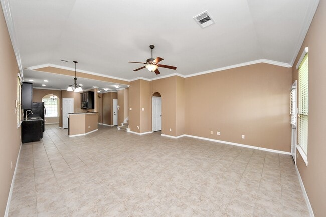 Building Photo - 7714 Guldan Dr