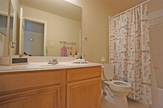Building Photo - 25115 Clover Ranch Dr