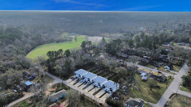 Building Photo - 807 Avenue J