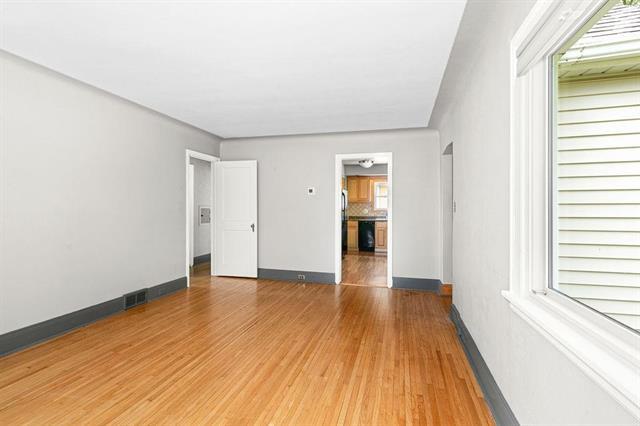 Building Photo - 5840 Tioga St