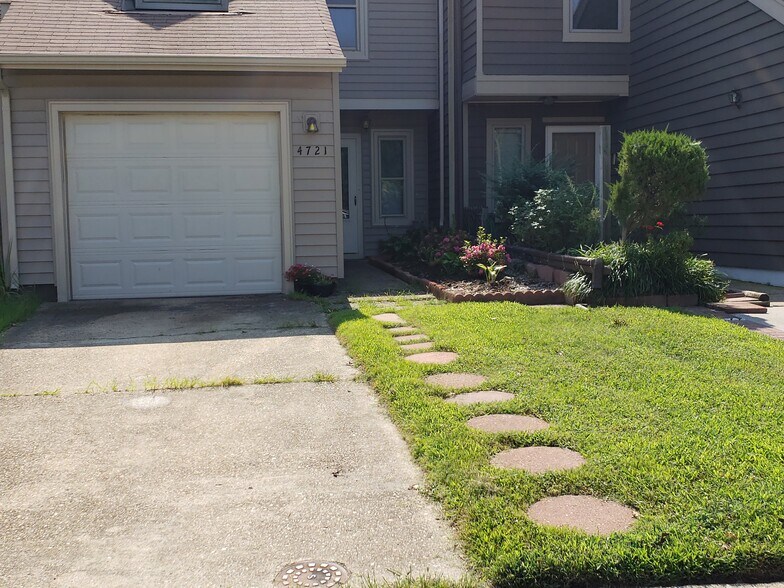 Building Photo - 4721 Eldon Ct