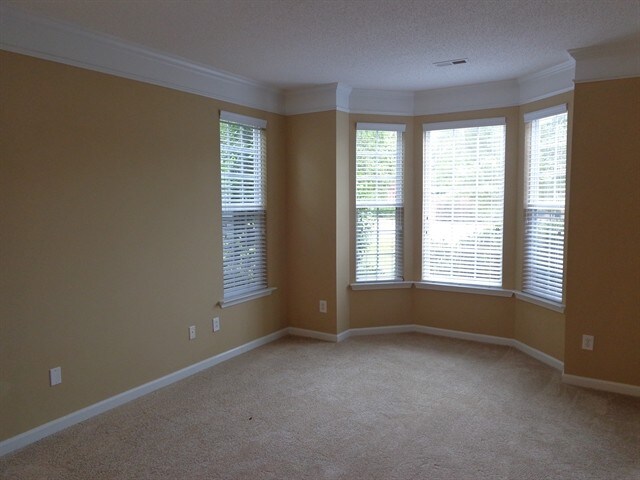 Building Photo - 104 Edenberry Way