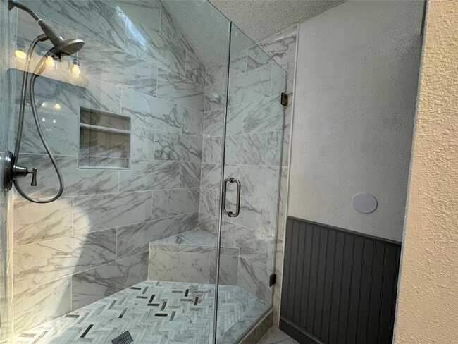 Building Photo - 4422 Waterfall Way