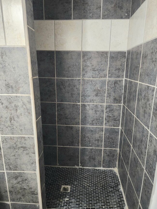 Building Photo - 1310 N Avenue J