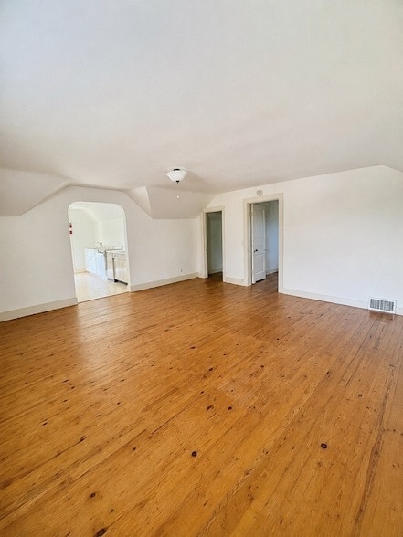 Building Photo - 207 7th Ave