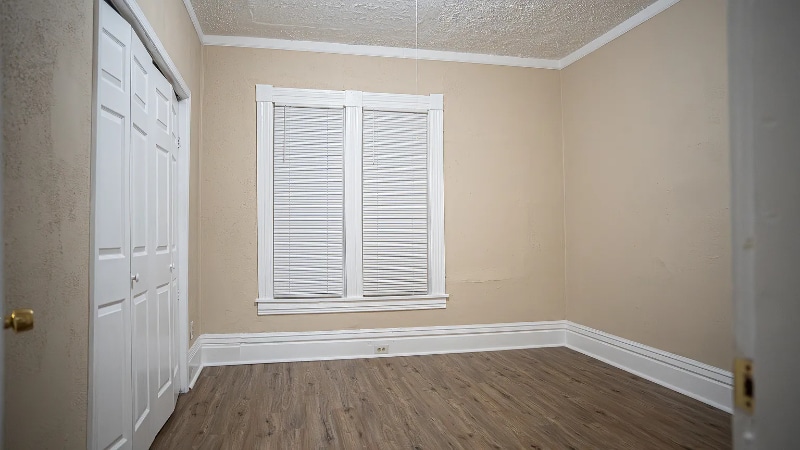 Building Photo - 5363 Arsenal St