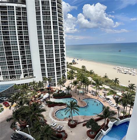 Building Photo - 18101 Collins Ave