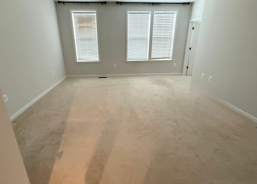 Building Photo - 803 Haversack Hunt Way