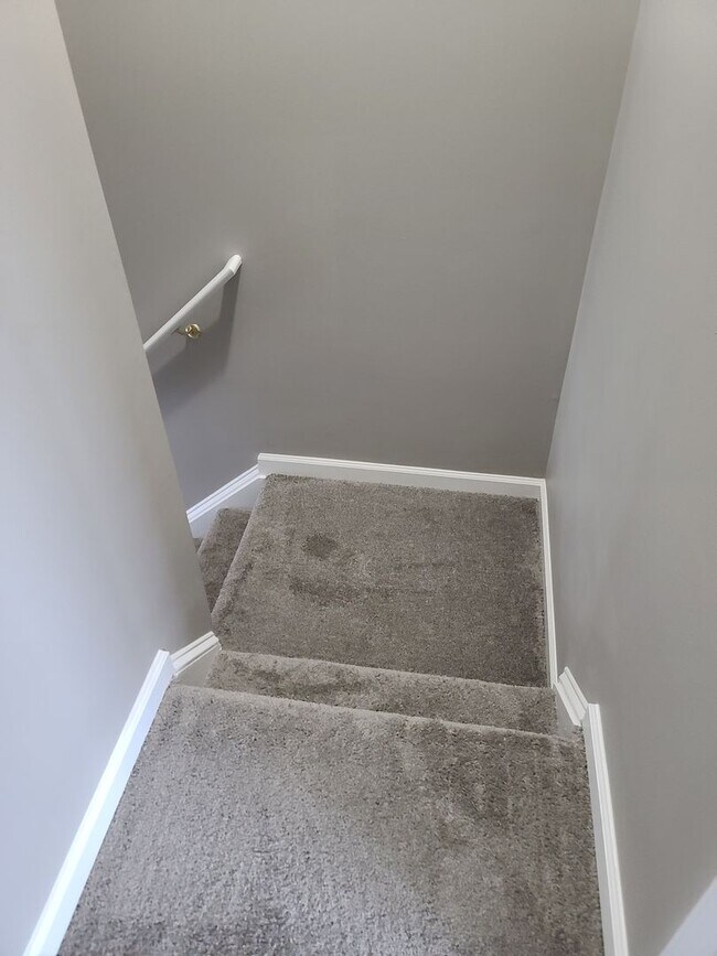 Building Photo - 3 Bedroom Townhome for Rent in Waynesboro