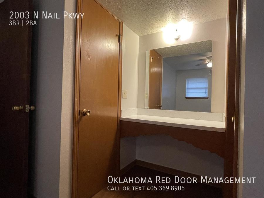 Building Photo - 2003 N Nail Pkwy