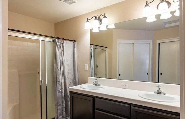 Building Photo - 3 BR 2.5 BA available soon