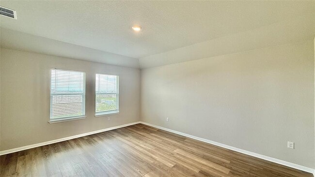 Building Photo - 521 Otto Ave