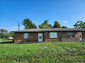 Building Photo - 6724 Chipewa St