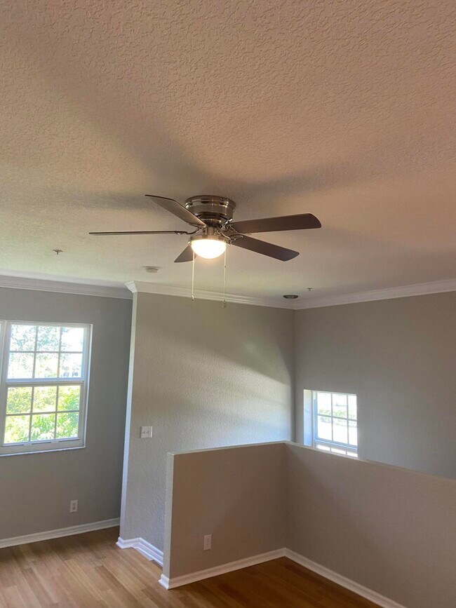 Building Photo - 152 Village Blvd