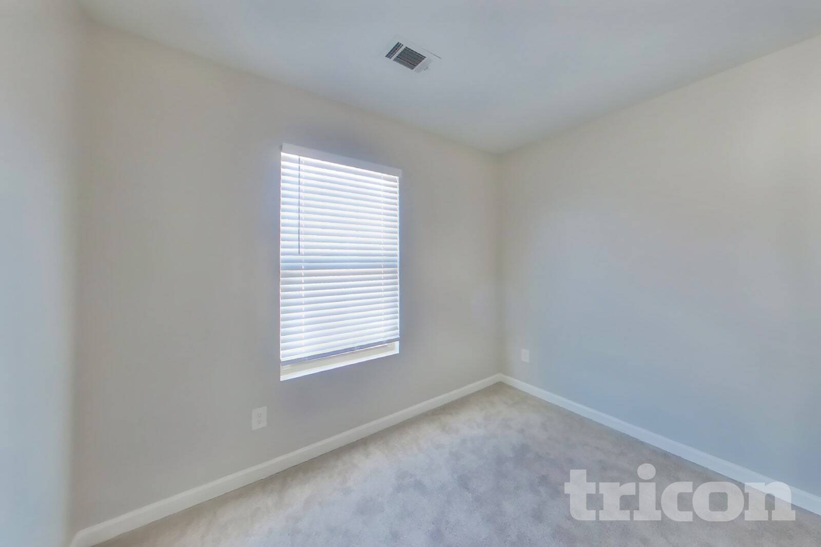 Building Photo - 7156 Tanger Blvd