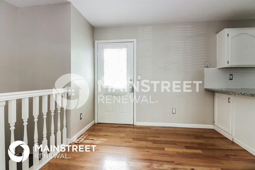 Building Photo - 121 E Remington Terrace