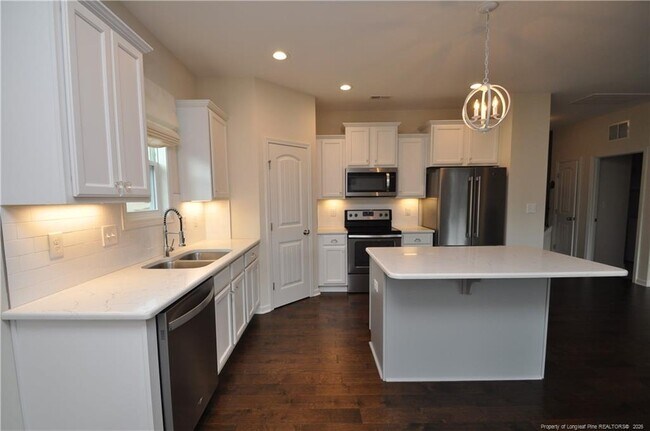 Building Photo - 84 Fairview St