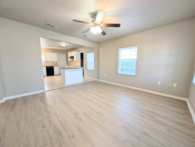 Building Photo - 1506 Avenue U