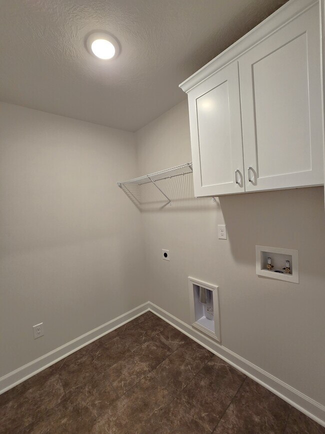 Building Photo - 8047 Bannock Cir