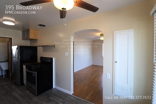Building Photo - 395 Broadway-