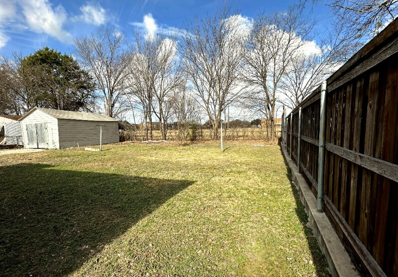 Building Photo - 8241 Norvell Dr