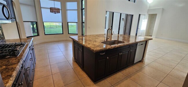 Building Photo - 8175 Lost Creek Ln