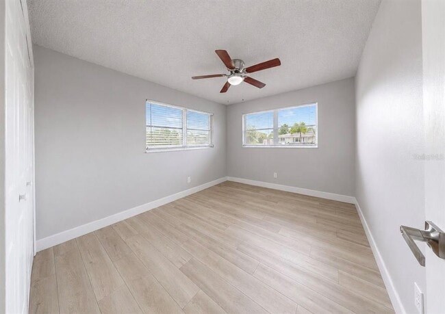 Building Photo - 1729 Bikini Ct