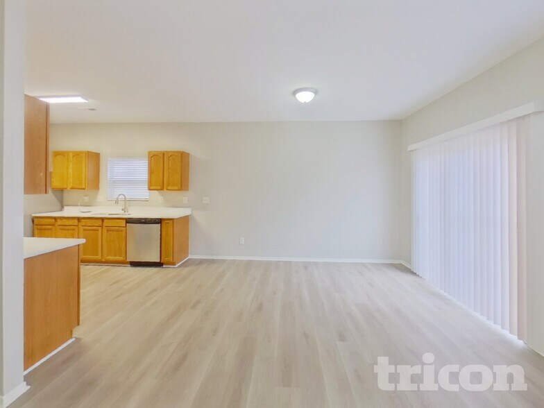 Building Photo - 3728 Charterhall Ln