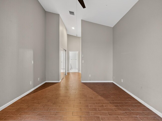 Building Photo - 4059 SW Kamsler St