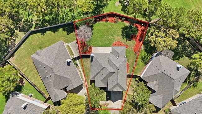 Building Photo - 20811 Garden Arbor Ln