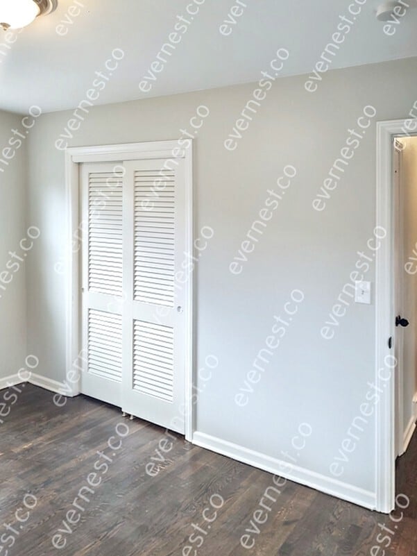 Building Photo - 210 Brookview Dr