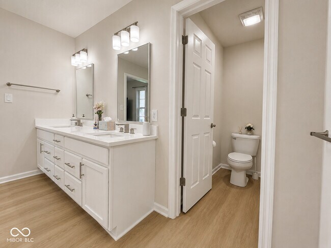 Building Photo - 5872 Wintersweet Ln