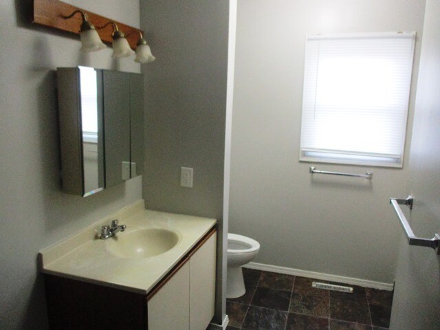 Building Photo - 1503 Northbrook Dr