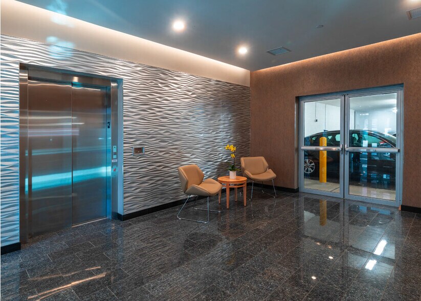 Main Lobby Entrance - 40 E Cherry St