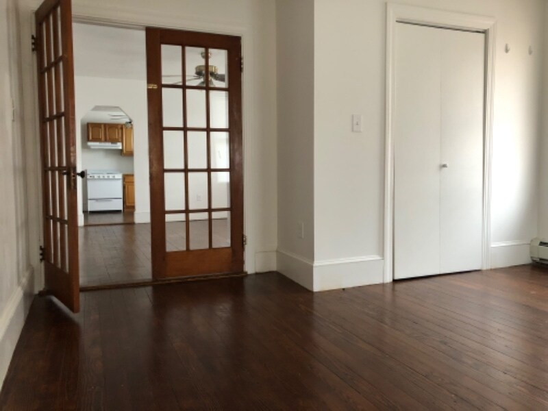 Building Photo - 322 Central St