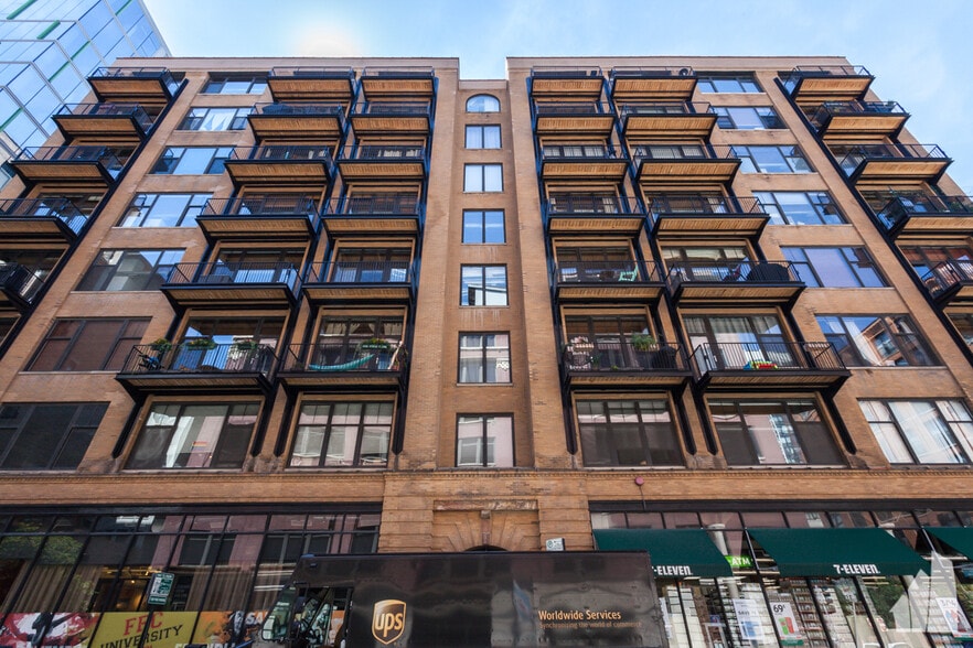 Building Photo - 625 W Jackson Blvd