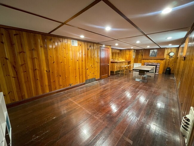 Building Photo - 2717 34th Ave