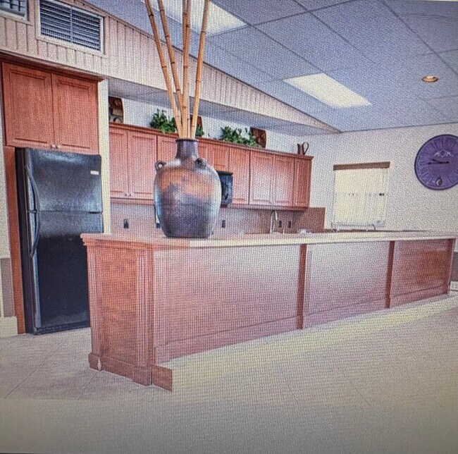 Building Photo - 951 Spanish Cir