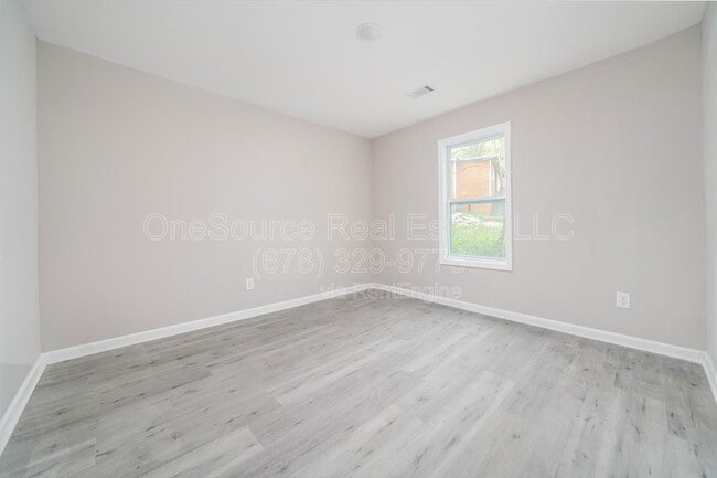 Building Photo - 665 S Eugenia Pl NW