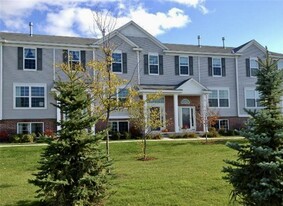 Building Photo - 5085 French Dr N