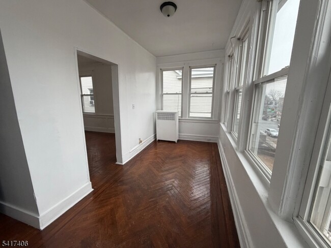 Building Photo - 205 Chancellor Ave