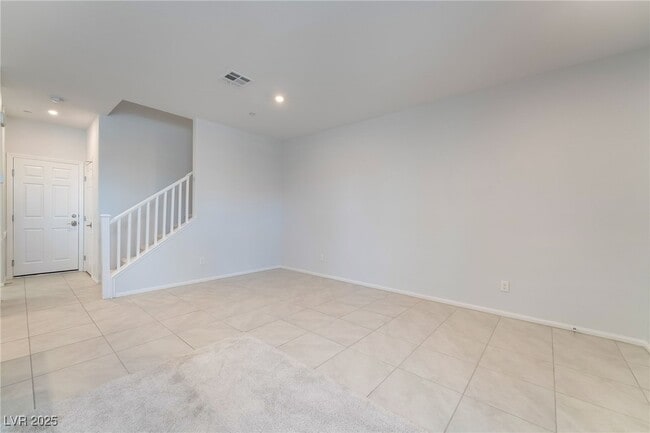 Building Photo - 480 Filaree Pl