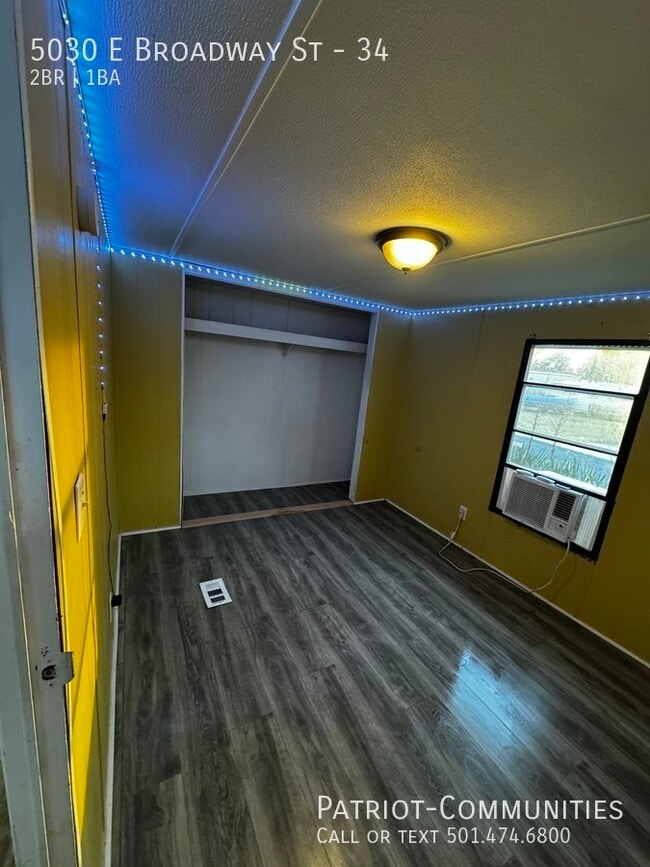 Building Photo - 5030 E Broadway St