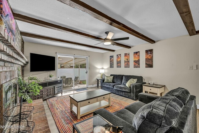 Building Photo - 1490 Foster Dr