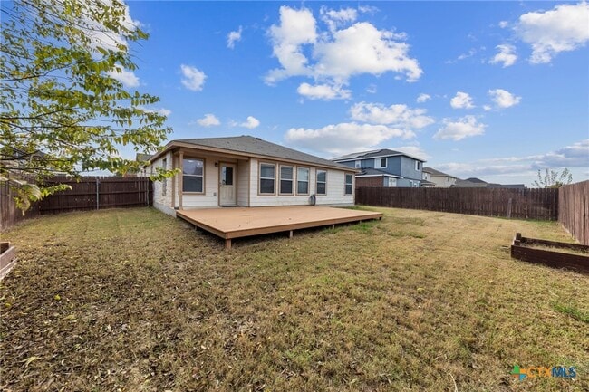 Building Photo - 503 Vega Ln