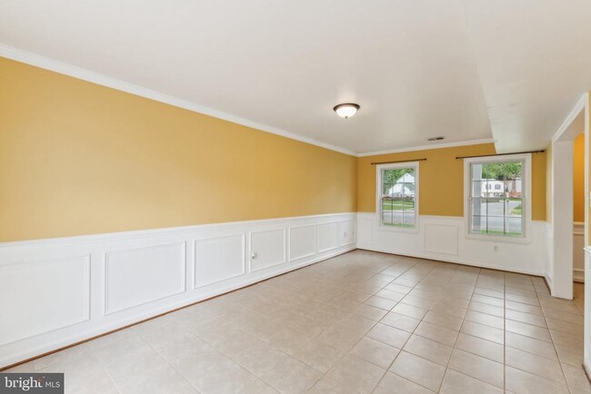 Building Photo - 5566 St Charles Dr